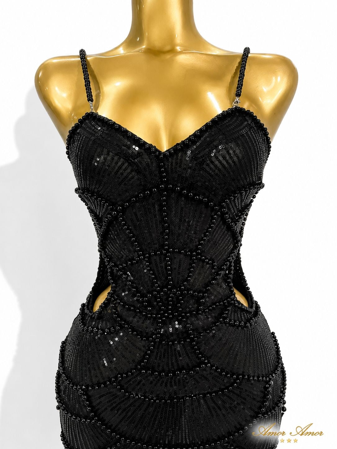 VESTIDO ELEGANTE/VERSATIL  
MAXI LARGO ,TELA ELÁSTICA NO RÍGIDA