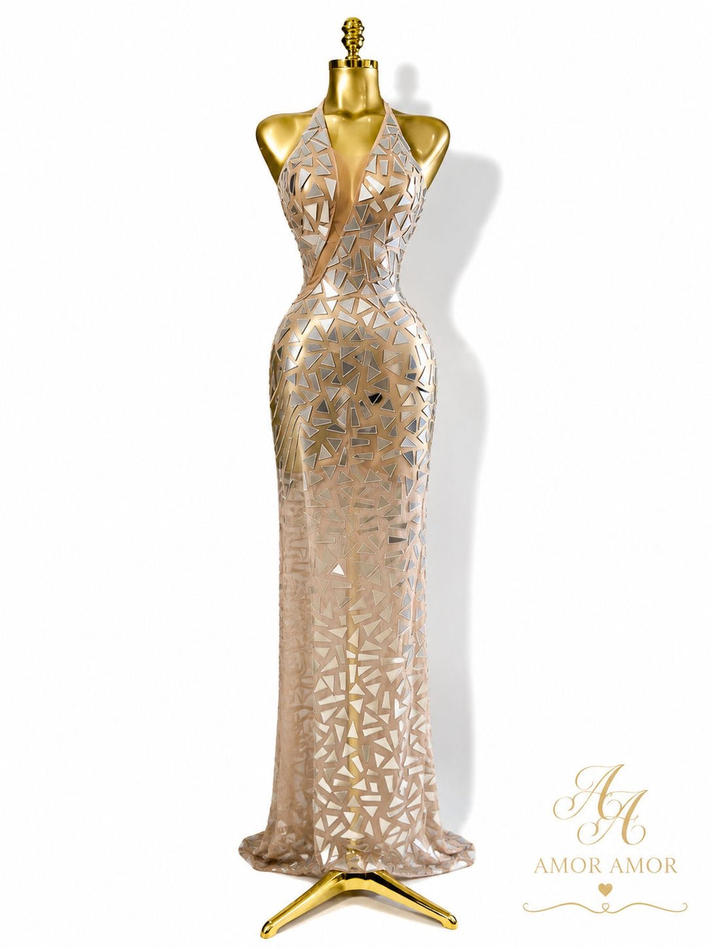 Vestido largo de espejos, con abertura alta