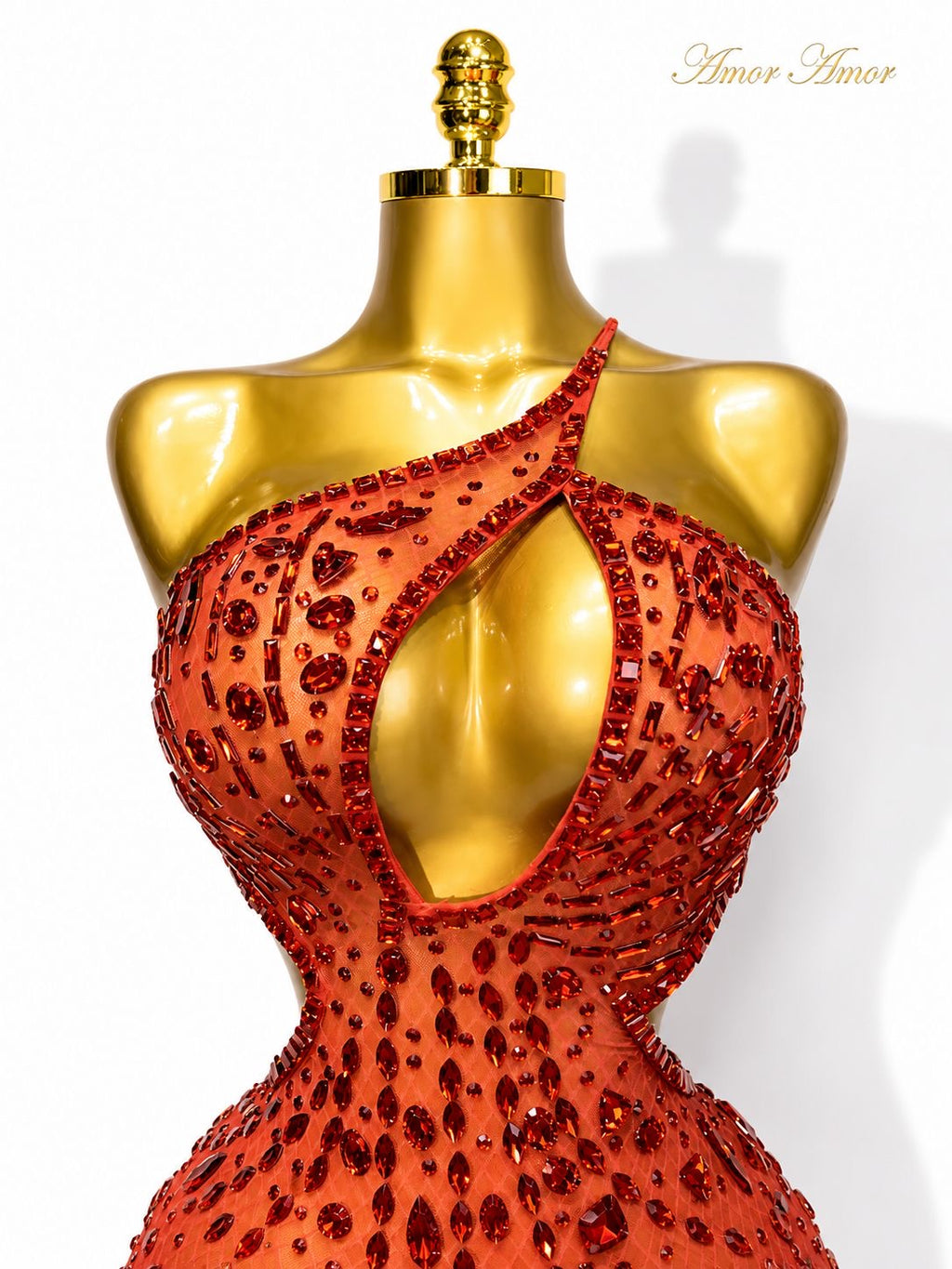 VESTIDO SEXY APLICACIÓN CRISTALES , ÚNICA ,SEXY Y ORIGINAL .