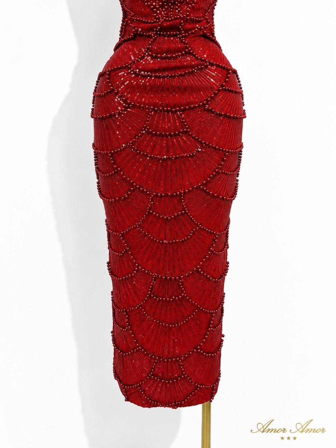 VESTIDO ADECUADO PARA CUALQUIER EVENTO DE NOCHE 
MAXI LARGO ,TELA ELÁSTICA NO RÍGIDA