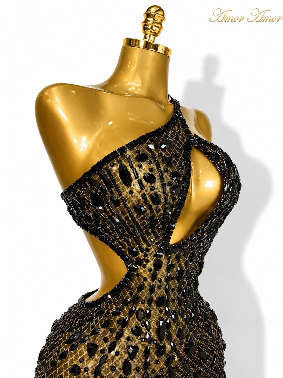 VESTIDO SEXY APLICACIÓN CRISTALES , ÚNICA ,SEXY Y ORIGINAL .