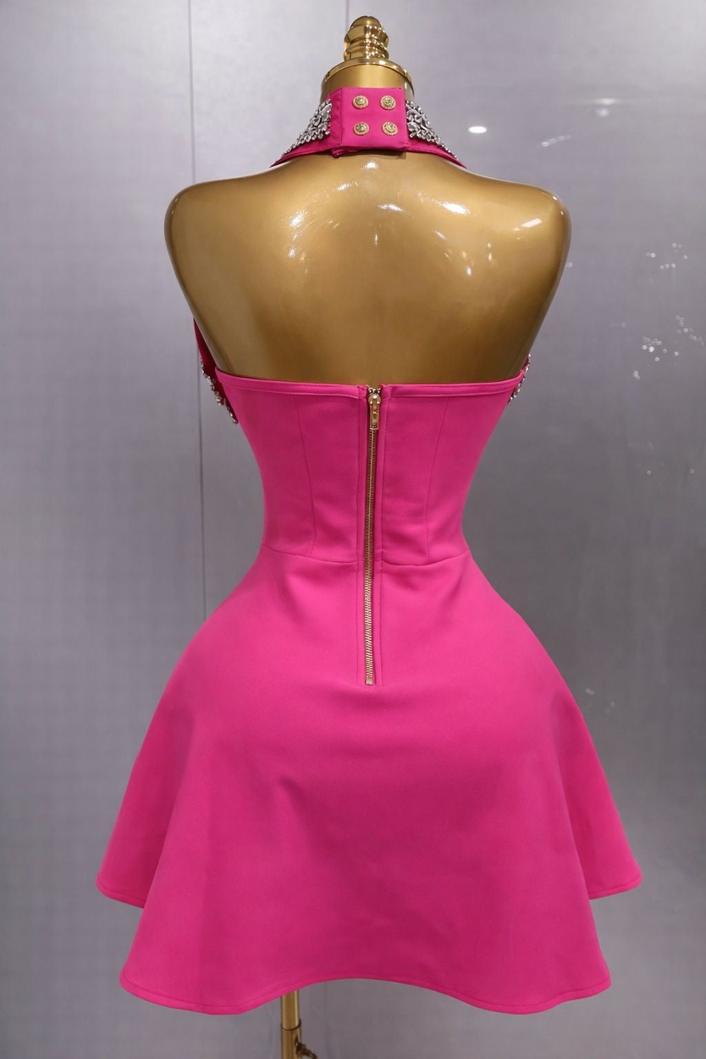 bandage con cristales en cuello